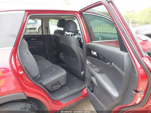 5XYPGDA37JG388690 2018 KIA SORENTO - Image 8