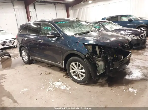 5XYPGDA37JG397910 2018 KIA SORENTO - Image 1