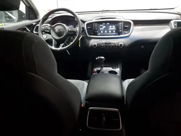 5XYPGDA37JG402197 2018 KIA SORENTO - Image 8