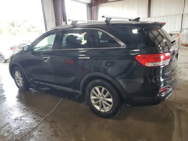 5XYPGDA37JG402569 2018 KIA SORENTO - Image 2