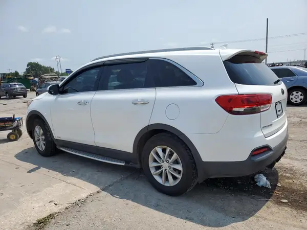 5XYPGDA37JG403026 2018 KIA SORENTO - Image 2