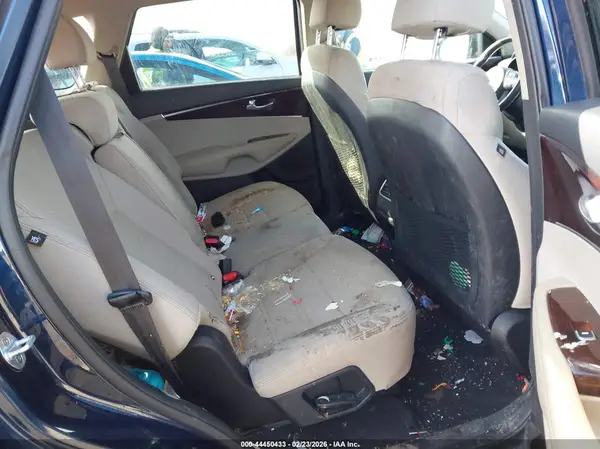 5XYPGDA37JG410655 2018 KIA SORENTO - Image 8