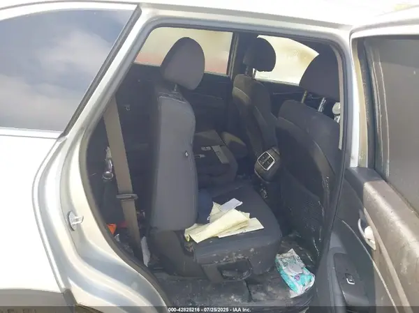 5XYPGDA37JG412616 2018 KIA SORENTO - Image 8