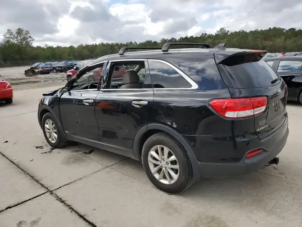 5XYPGDA37JG418576 2018 KIA SORENTO - Image 2