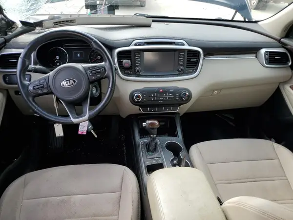 5XYPGDA37JG418576 2018 KIA SORENTO - Image 8