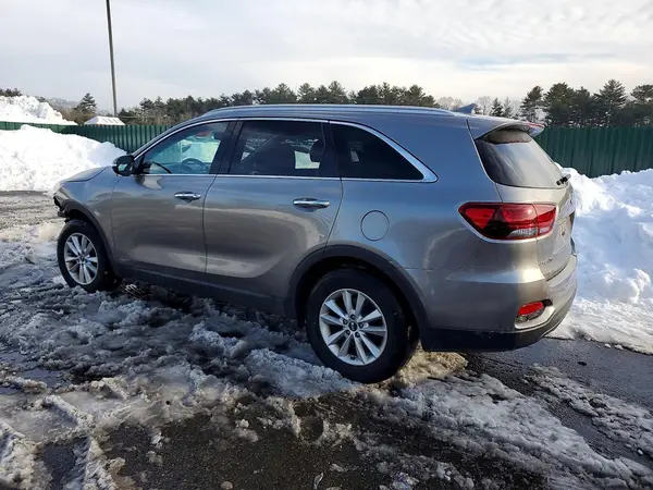 5XYPGDA37KG433256 2019 KIA SORENTO - Image 2