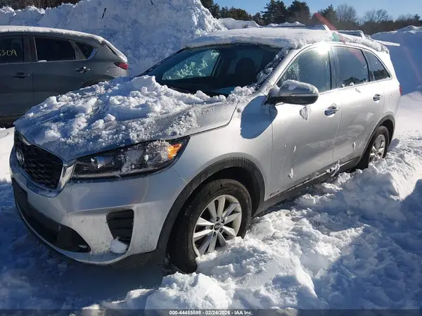 5XYPGDA37KG447674 2019 KIA SORENTO - Image 2