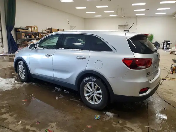 5XYPGDA37KG454253 2019 KIA SORENTO - Image 2