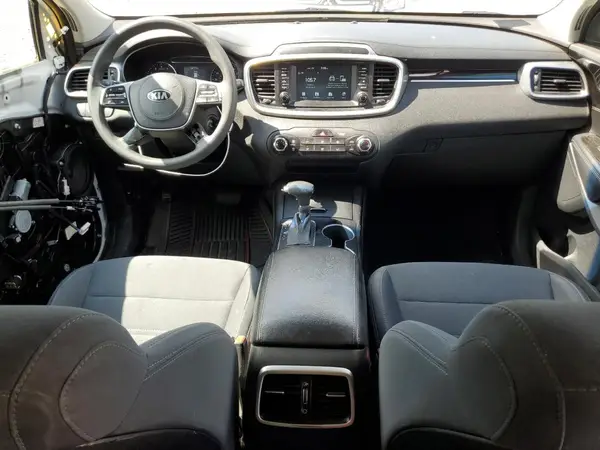 5XYPGDA37KG457640 2019 KIA SORENTO - Image 8