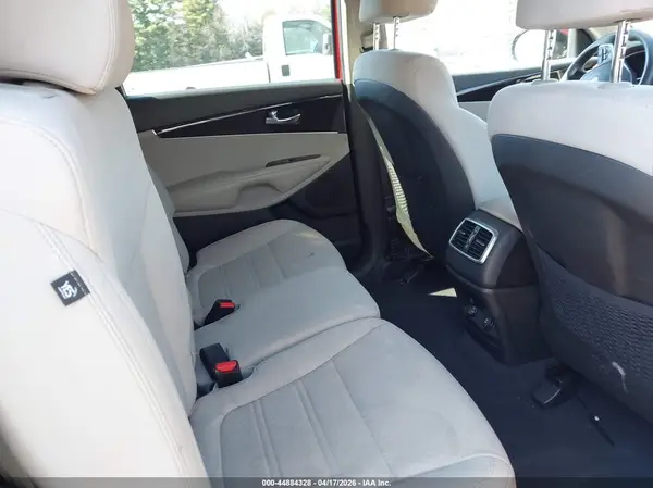 5XYPGDA37KG469092 2019 KIA SORENTO - Image 8