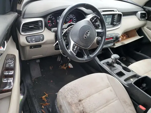 5XYPGDA37KG507744 2019 KIA SORENTO - Image 8