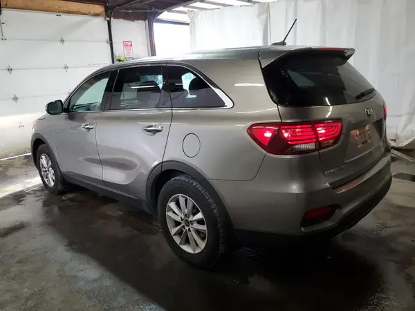 5XYPGDA37KG515424 2019 KIA SORENTO - Image 2