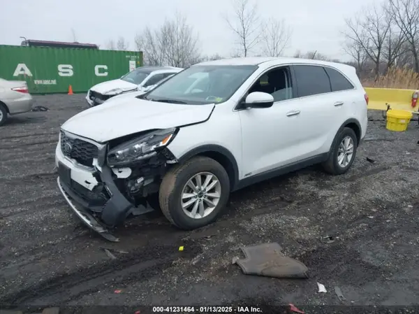 5XYPGDA37KG523653 2019 KIA SORENTO - Image 2