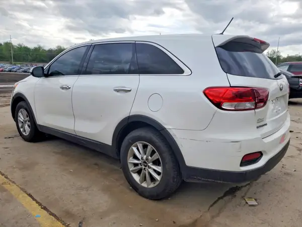 5XYPGDA37KG525225 2019 KIA SORENTO - Image 2