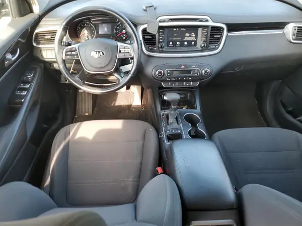 5XYPGDA37KG530182 2019 KIA SORENTO - Image 8