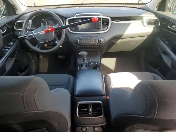 5XYPGDA37KG545393 2019 KIA SORENTO - Image 8