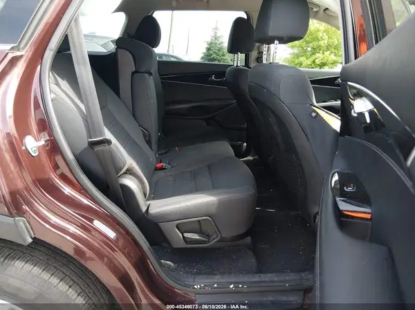 5XYPGDA37KG549220 2019 KIA SORENTO - Image 8