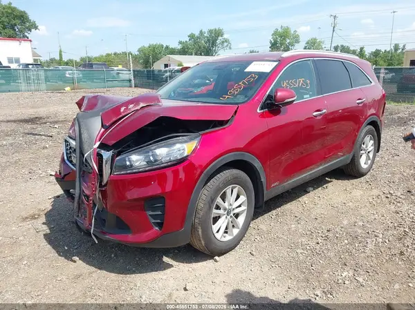 5XYPGDA37KG550979 2019 KIA SORENTO - Image 2