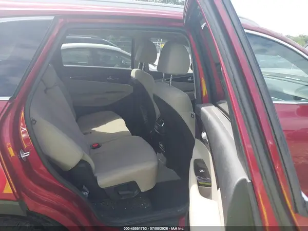 5XYPGDA37KG550979 2019 KIA SORENTO - Image 8