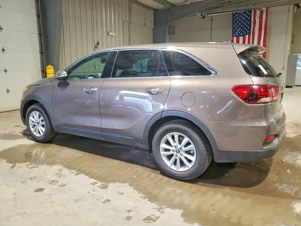 5XYPGDA37KG554840 2019 KIA SORENTO - Image 2