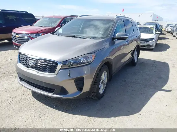 5XYPGDA37KG557804 2019 KIA SORENTO - Image 2