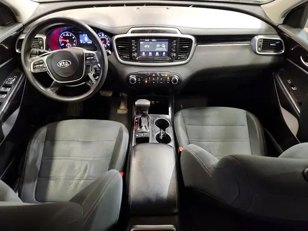 5XYPGDA37KG565627 2019 KIA SORENTO - Image 8