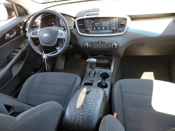 5XYPGDA37KG569614 2019 KIA SORENTO - Image 8