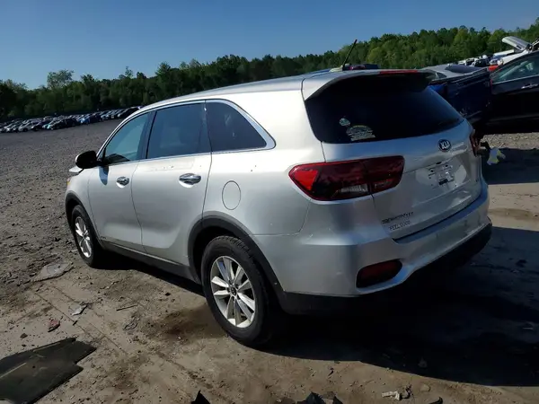 5XYPGDA37KG571007 2019 KIA SORENTO - Image 2