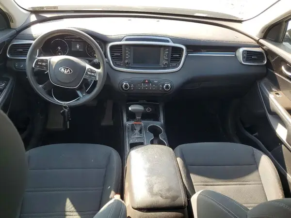 5XYPGDA37KG571007 2019 KIA SORENTO - Image 8