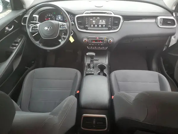 5XYPGDA37KG571282 2019 KIA SORENTO - Image 8