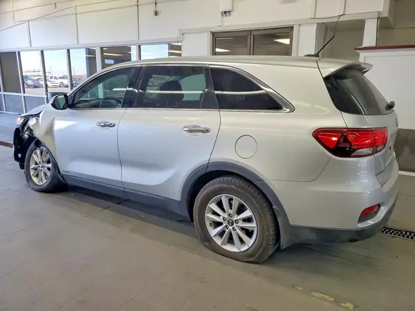5XYPGDA37LG640151 2020 KIA SORENTO - Image 2
