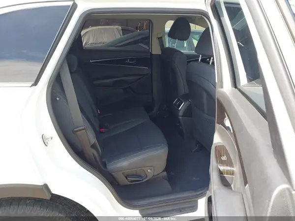 5XYPGDA37LG649397 2020 KIA SORENTO - Image 8