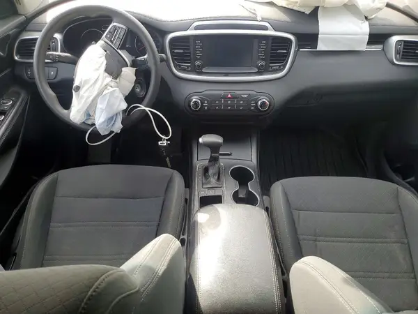 5XYPGDA37LG652476 2020 KIA SORENTO - Image 8