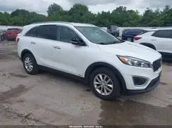 5XYPGDA38GG001833 2016 KIA SORENTO