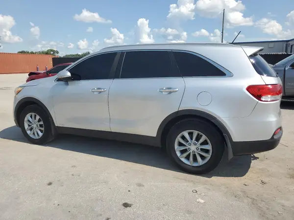 5XYPGDA38GG008894 2016 KIA SORENTO - Image 2