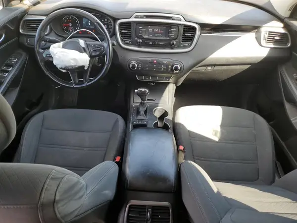 5XYPGDA38GG014646 2016 KIA SORENTO - Image 8