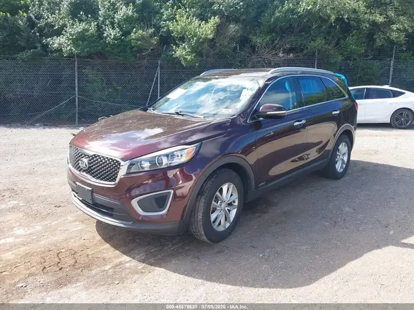 5XYPGDA38GG017319 2016 KIA SORENTO - Image 2