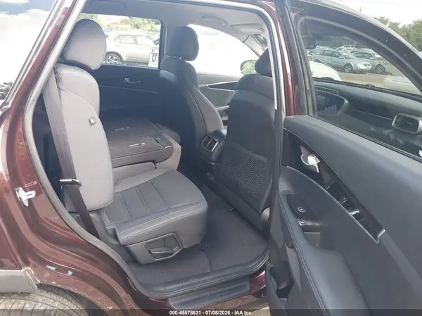 5XYPGDA38GG017319 2016 KIA SORENTO - Image 8