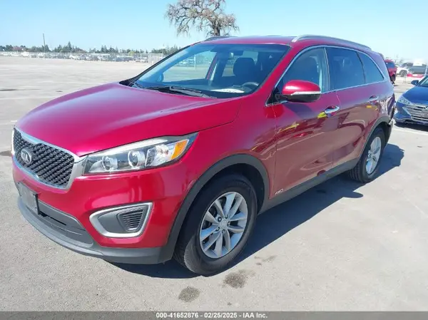 5XYPGDA38GG024500 2016 KIA SORENTO - Image 2
