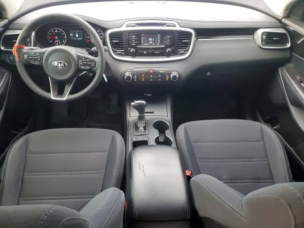 5XYPGDA38GG038302 2016 KIA SORENTO - Image 8