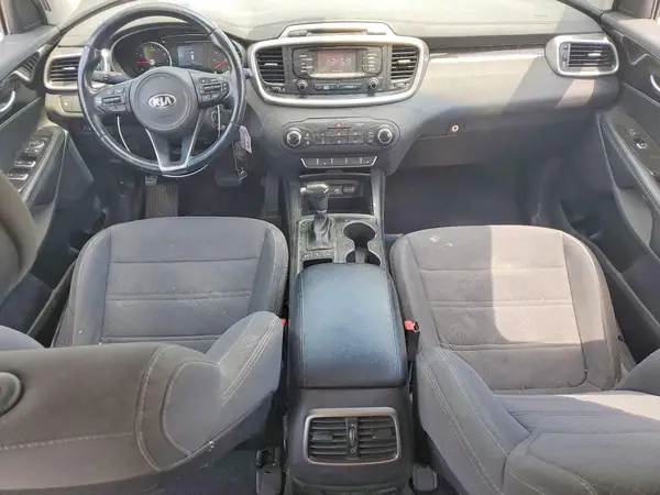 5XYPGDA38GG038929 2016 KIA SORENTO - Image 8