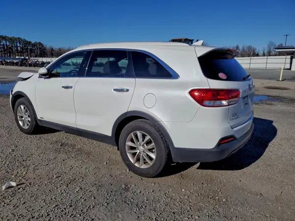 5XYPGDA38GG044066 2016 KIA SORENTO - Image 2