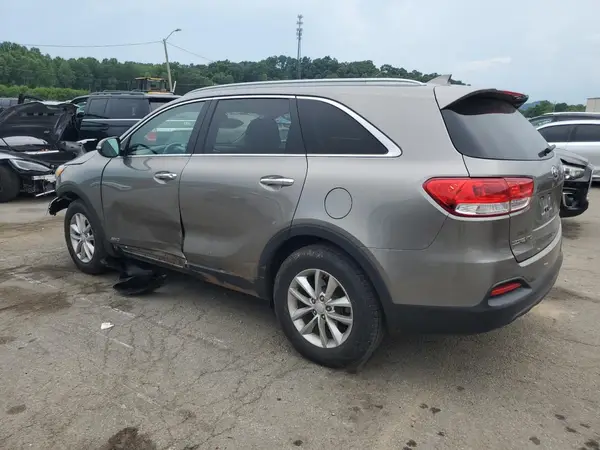 5XYPGDA38GG057061 2016 KIA SORENTO - Image 2