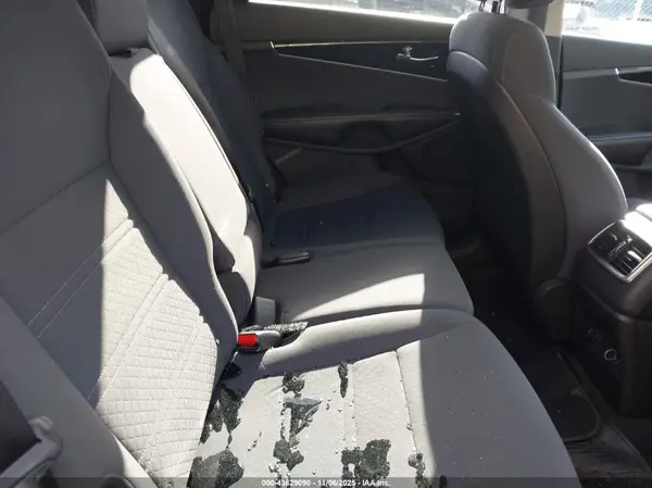5XYPGDA38GG057660 2016 KIA SORENTO - Image 8