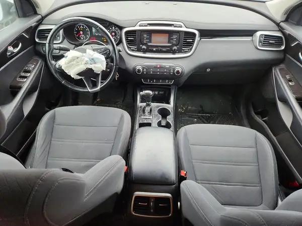 5XYPGDA38GG060526 2016 KIA SORENTO - Image 8