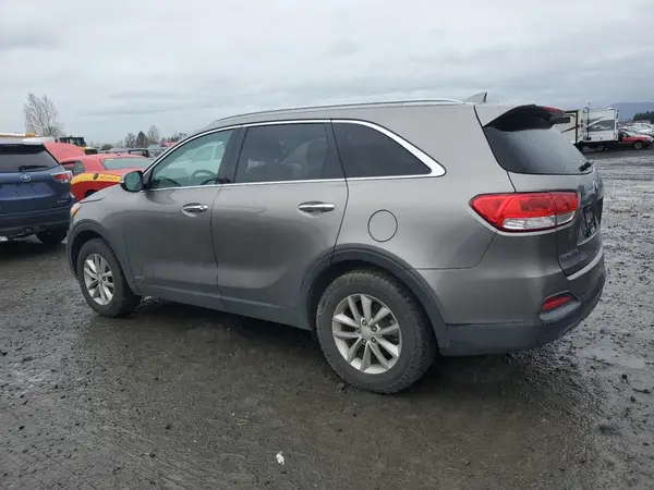 5XYPGDA38GG063989 2016 KIA SORENTO - Image 2