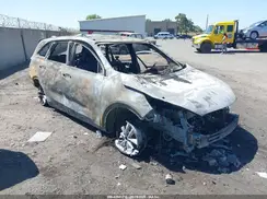 5XYPGDA38GG086852 2016 KIA SORENTO