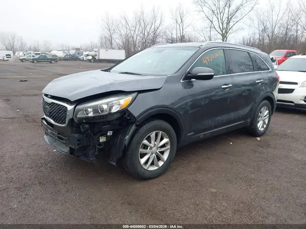 5XYPGDA38GG090139 2016 KIA SORENTO - Image 2
