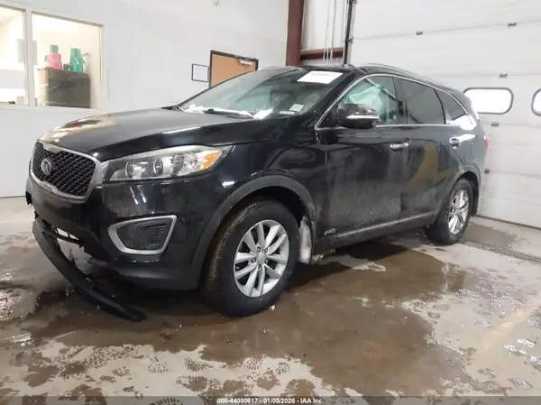 5XYPGDA38GG091727 2016 KIA SORENTO - Image 2