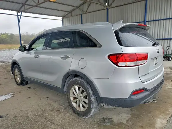 5XYPGDA38GG097267 2016 KIA SORENTO - Image 2